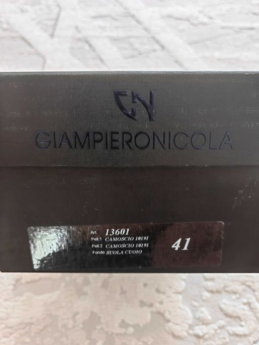 Продам лоферы мужские