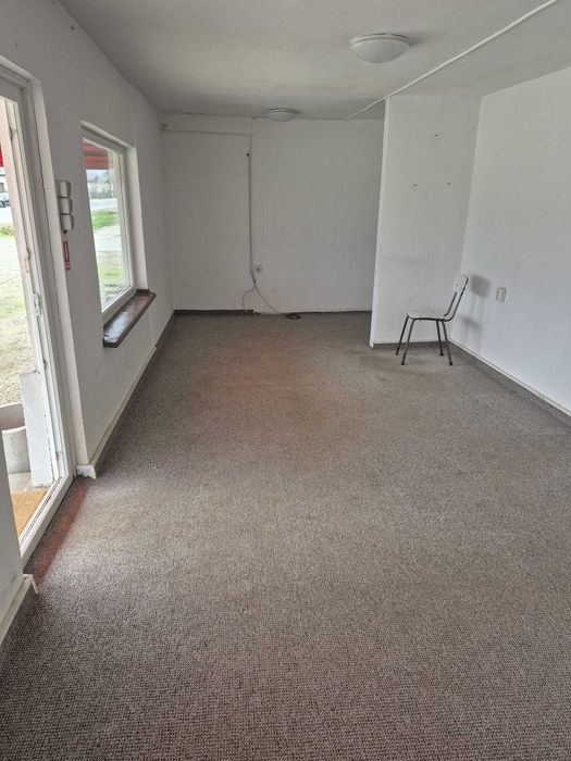 Închiriez spațiu comercial Ștefănești-Centru, 30 mp