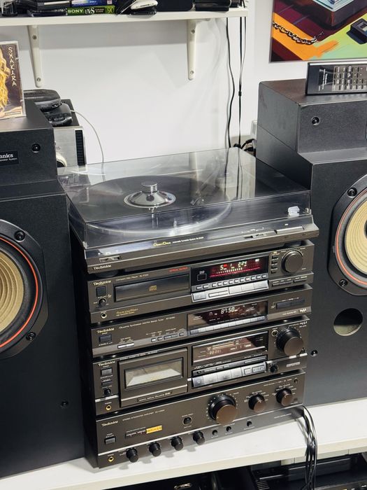 Linie audio TECHNICS-boxe, pick-up, amplificator, deck,CD-player,tuner