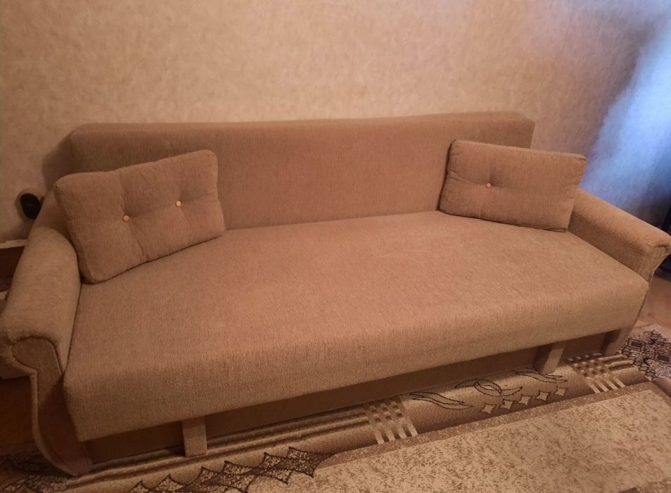 Разтегателен диван - спалня