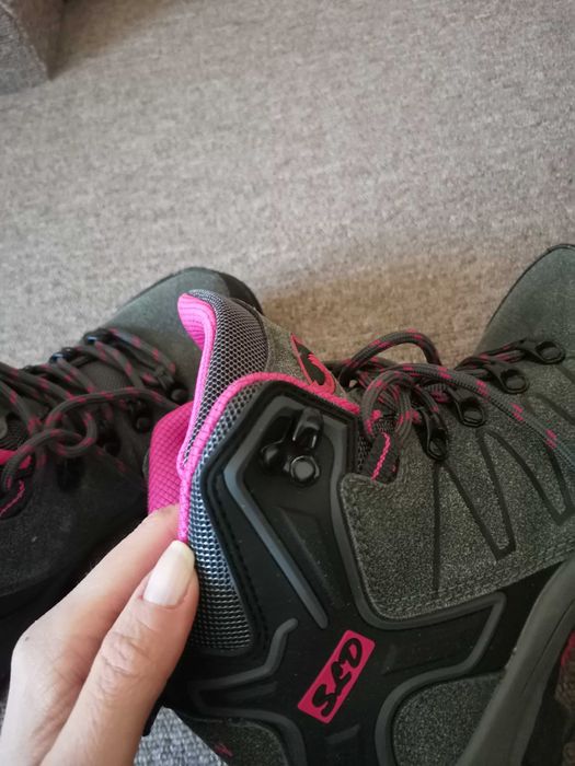 Туристически дамски обувки, номер 37