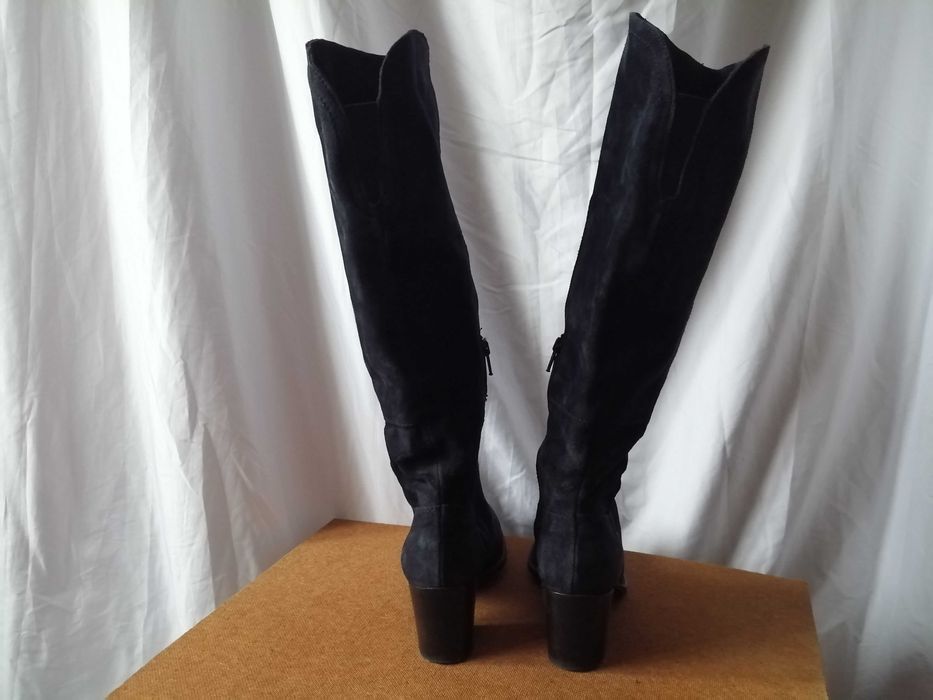 № 37 дамски ботуши естествен велур в син цвят