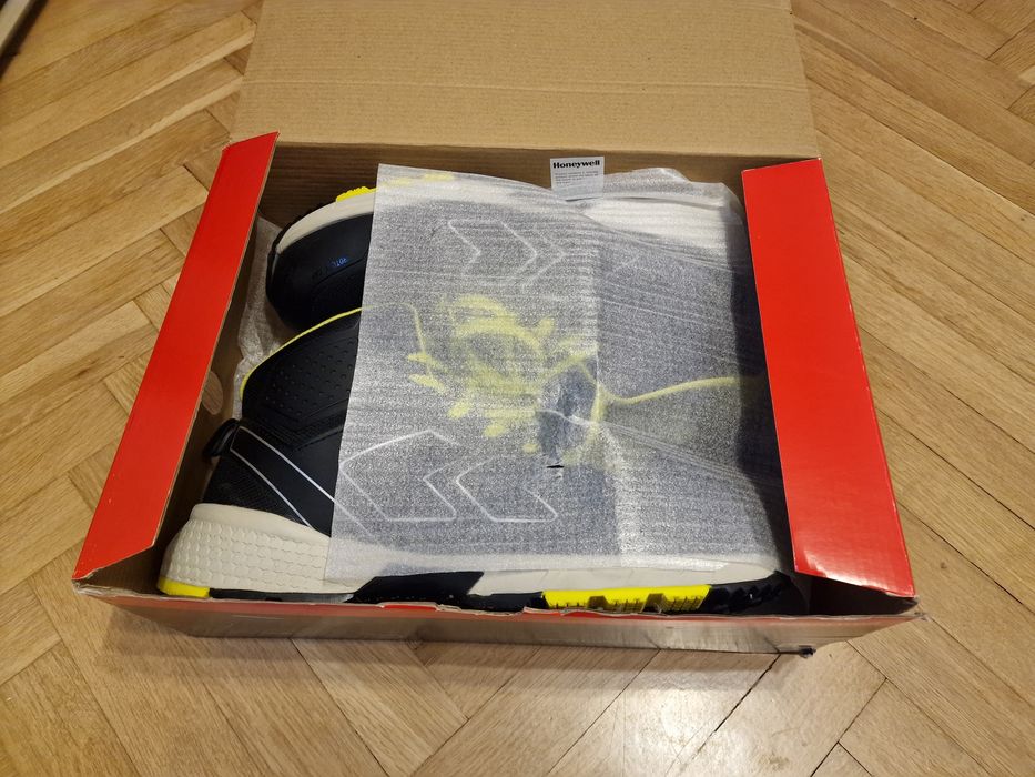 Обувки , кецове , боти Honeywell 46