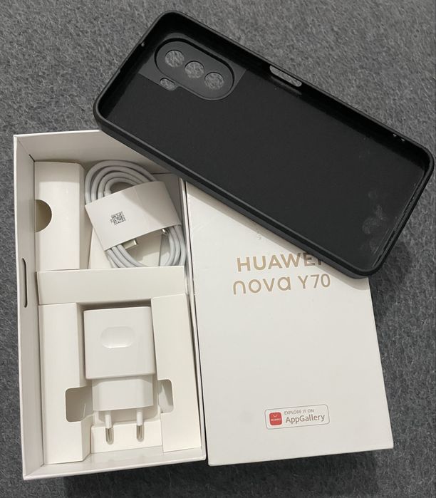 Telefon Huawei Nova Y70