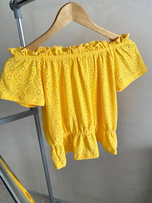 Дамски блузи с етикет