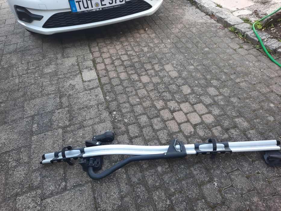 Bari si suporti pentru biciclete si Schiuri