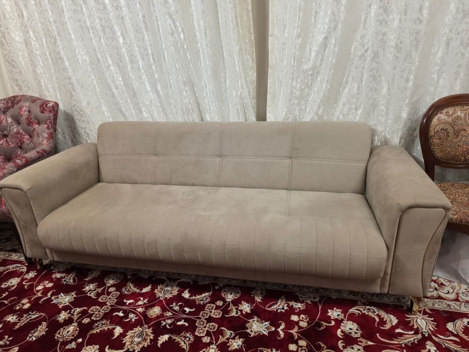 красный диван 2 м раскладной