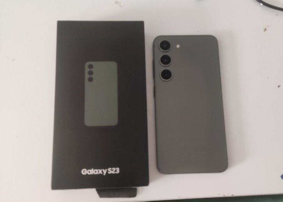 Самсунг GALAXY S23