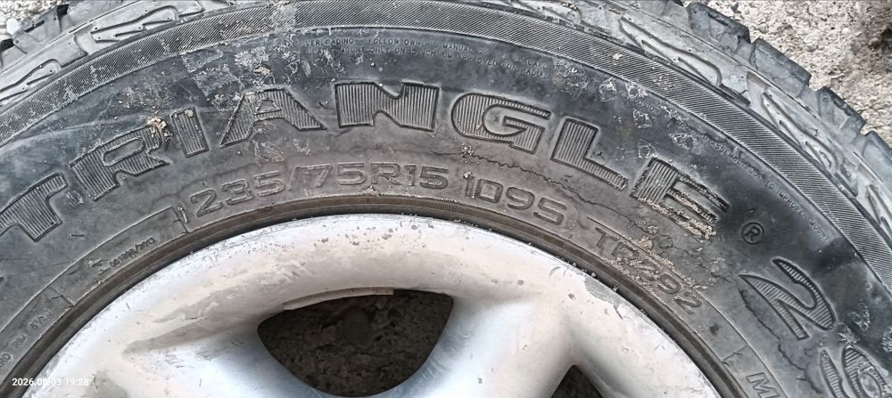 Продам 235/75 R15