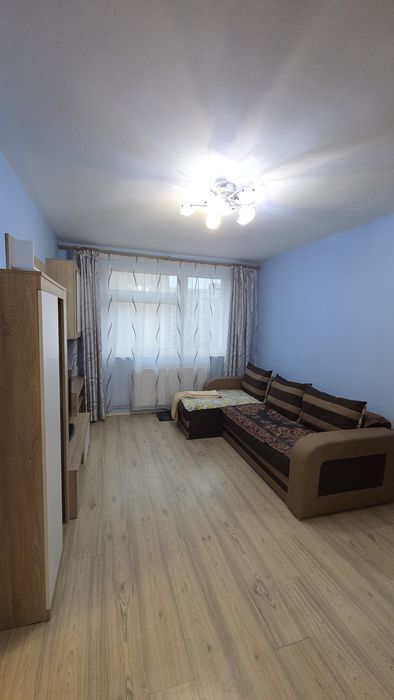 Inchiriere 2 camere cartierul Florilor