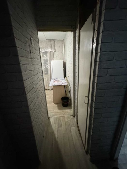 1-комнатная в малосемейном доме, маг. Мандарин