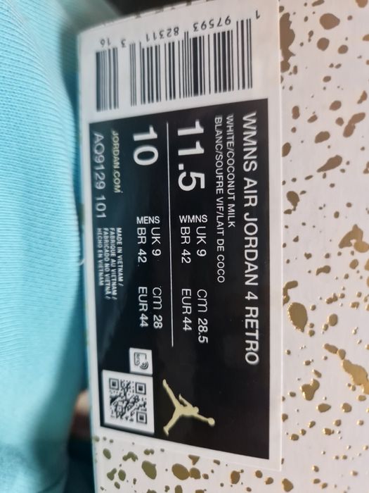 Jordan retro 4 vivid sulphur