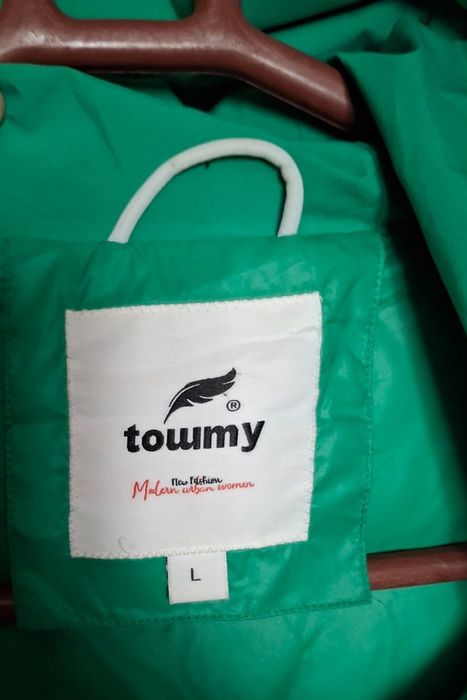 Продам женский пуховик. Зима.