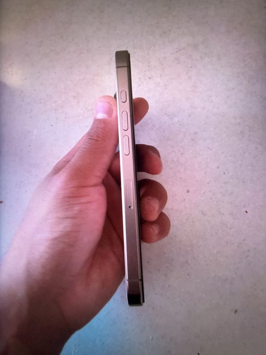 Iphone 16 pro в идияльном состаяние 256gb