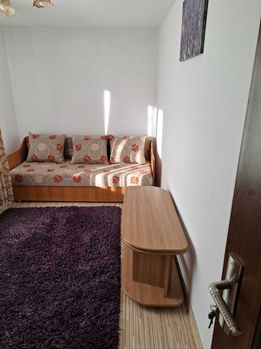 Închiriere apartament la casa in Sânnicoară