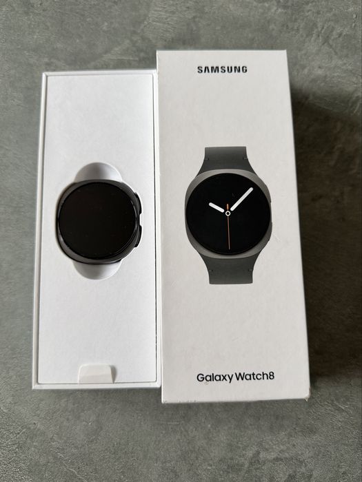 Samsung Galaxy Watch 8  Graphite 44mm GPS WiFi Bluetooth