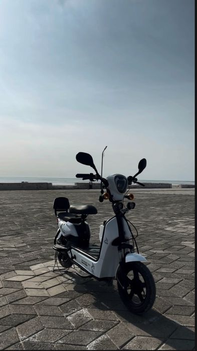 Скутер Amanat x5