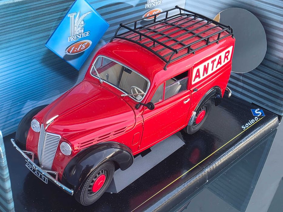 Macheta Auto 1/18 Solido Renault Juva 4 ANTAR