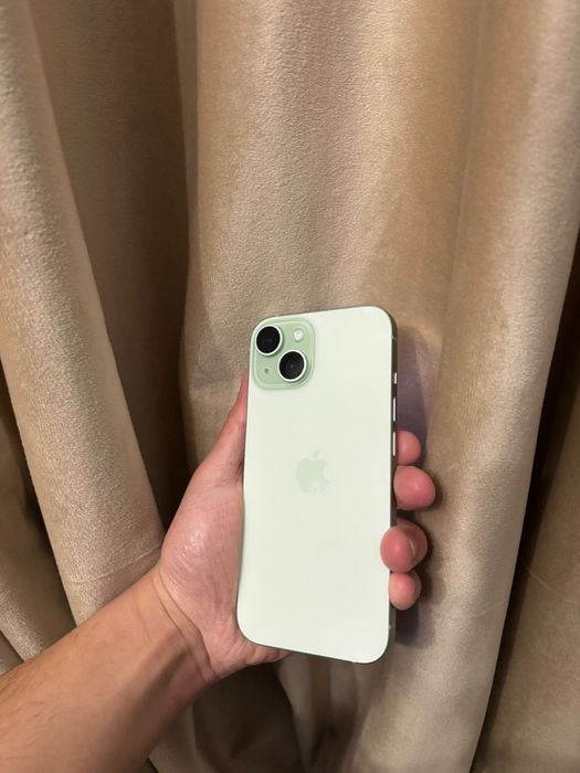 Продам Айфон 15/256гб срочно