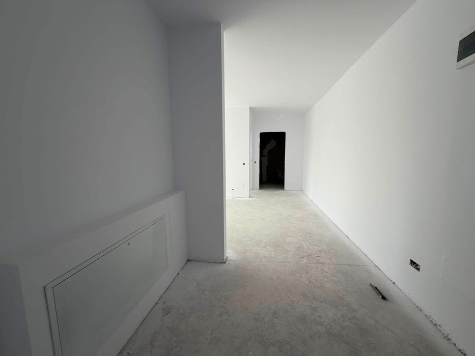 Apartament de 3 camere , 2 bai , 80 m2 utili , complex Elite