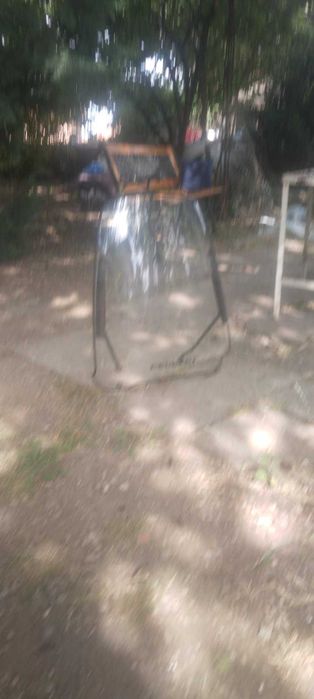 peugeot 125 пежо 125 предно предпазно стъкло