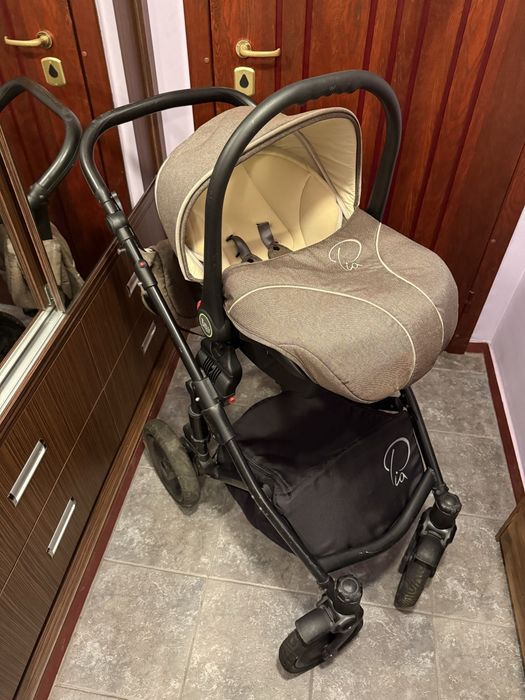 Бебешка количка ZIPPY PIA 2 в 1