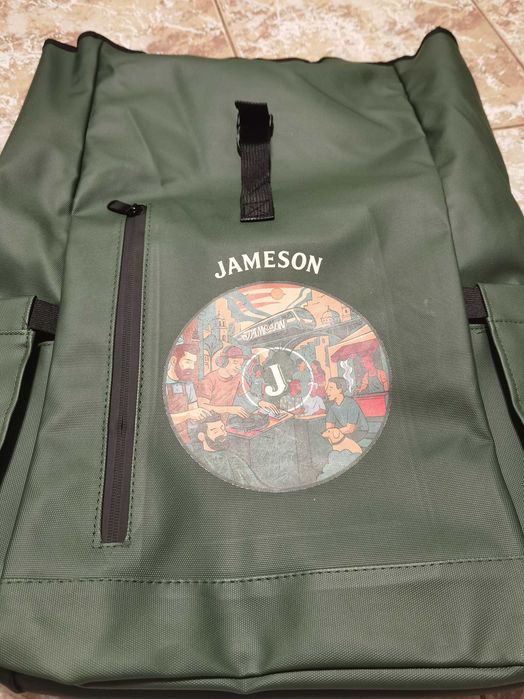 Продавам нова, водоустойчива раница JAMESON