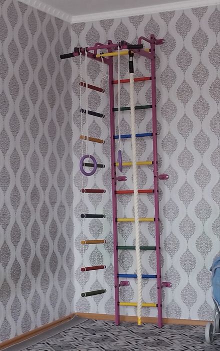 Шведская стенка.