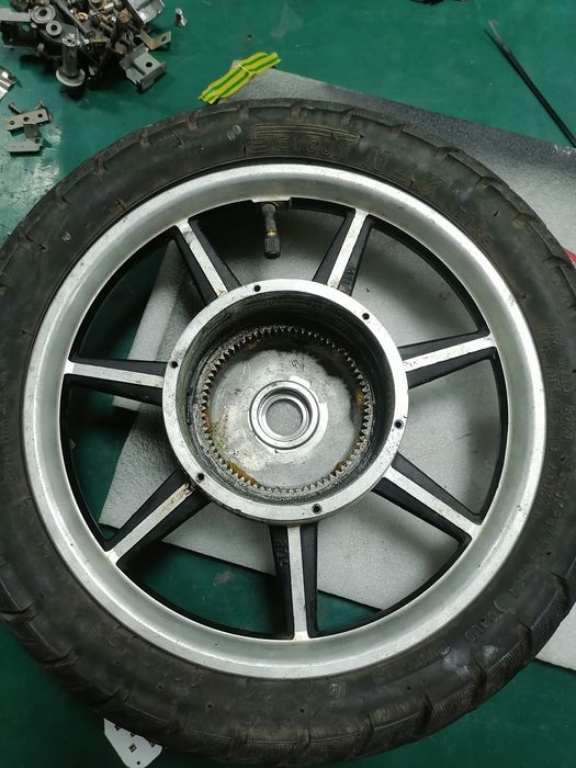 продам корпус редукторного мотор колесо