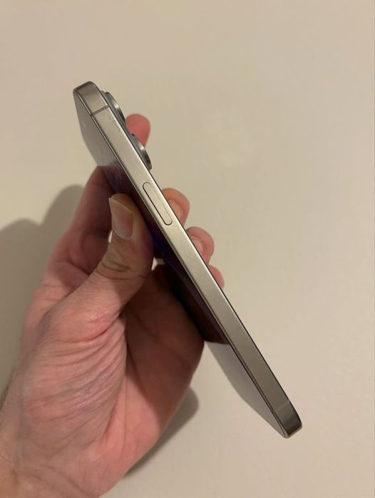 iPhone 15 Pro Max Natural