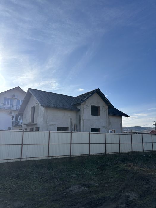 Vand Casa Gherla 180 mp2+beci