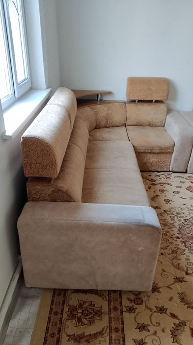 Диван сатылады...