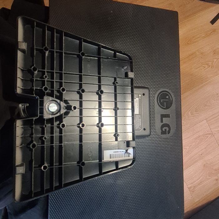 Продам монитор LG