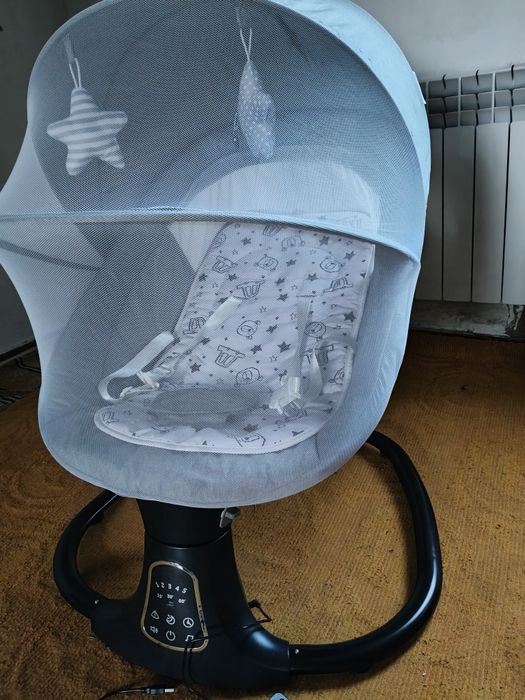 Подам шизлонг детский