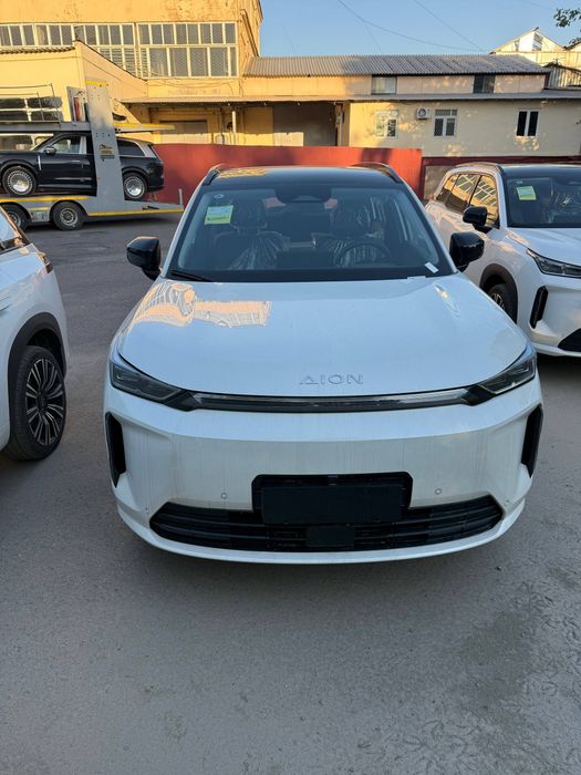 Gac Aion i60 2026 disc 605km qora oq bo