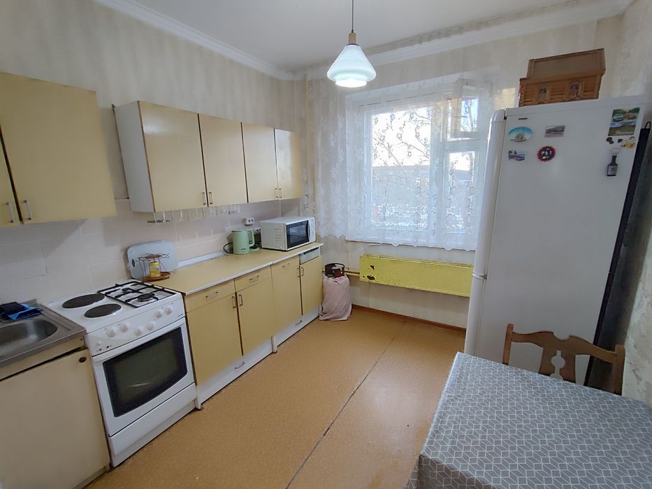 Продается 2-комн (9-45, 2 этаж)