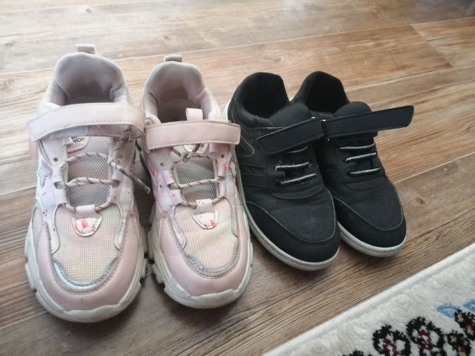 Кроссовки для девочек