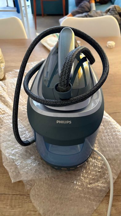 Парогенератор  Philips PerfectCare 6000