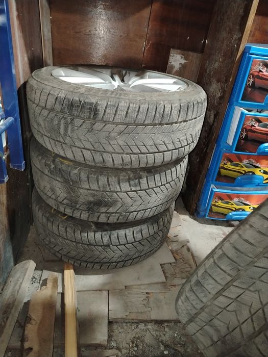 Продам диск с покрышками