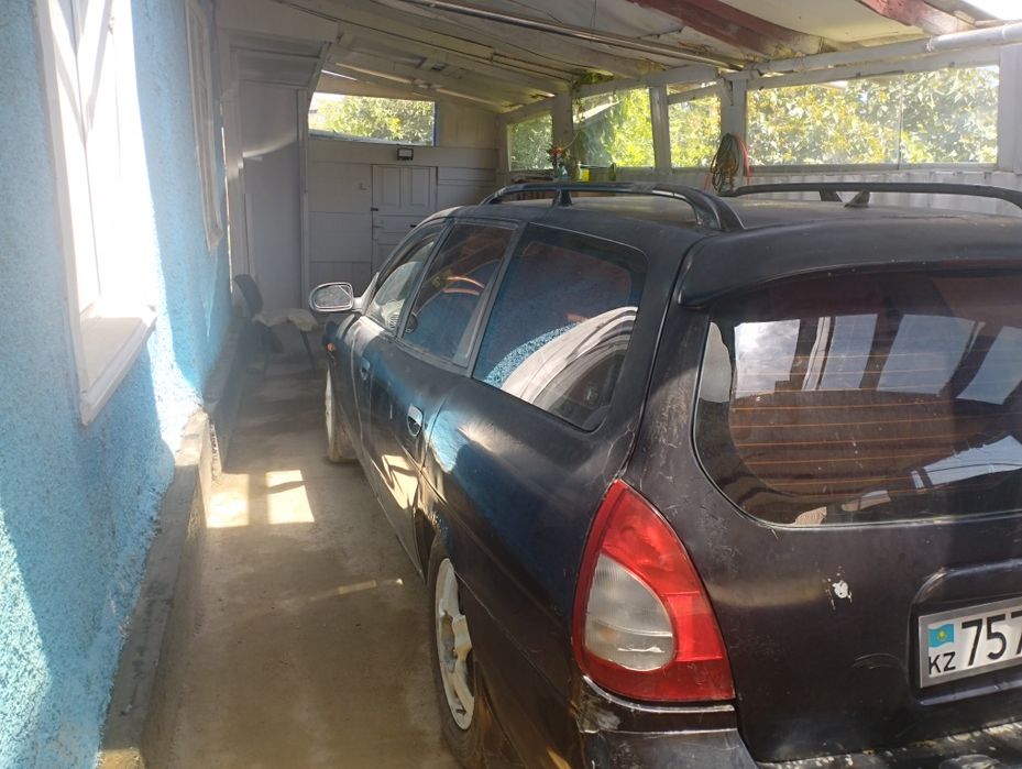 Продам машину Daewoo Nubira