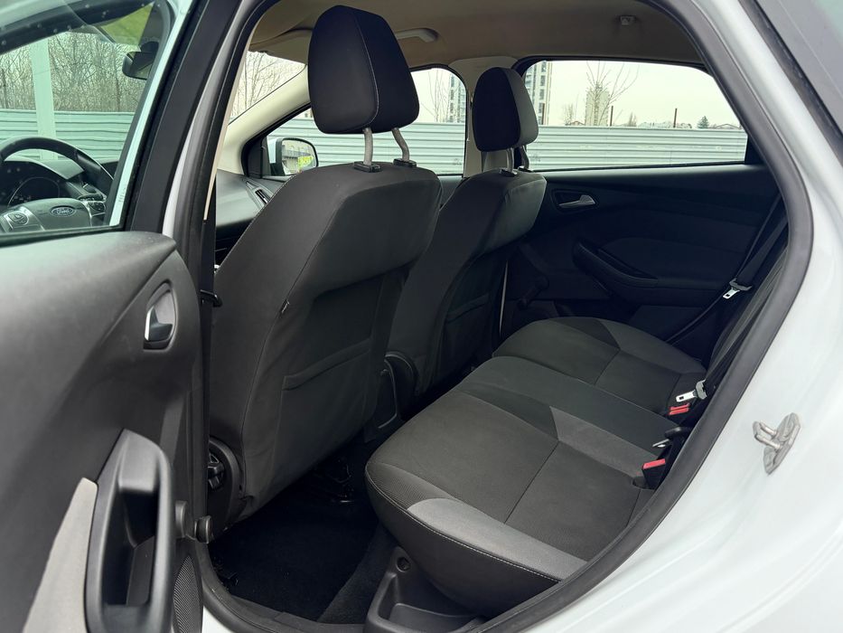 Ford Focus 2011 unic prop de nou 1.6 benzina 120.000 km reali fara daune
