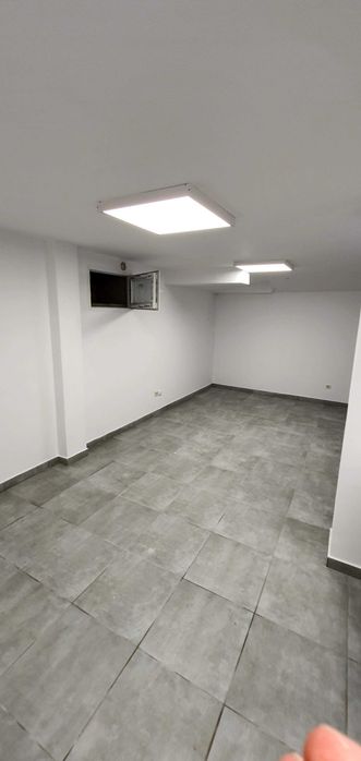 Дава се под наем Магазин в Айтос - 40 кв.м за 178.5 € - Снимка #5