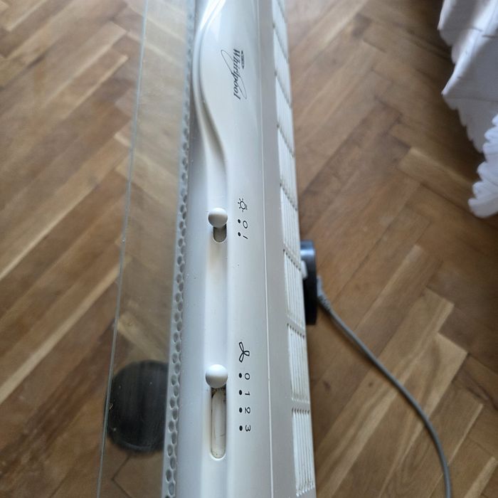 Абсорбатор Whirlpool AKR 428 WH свободностоящ
2 мотора
Капацитет 316 куб.м.ч
Мощност 320 W/h
Сменяем филтър
Осветление 2x40 w
3 степени на управление