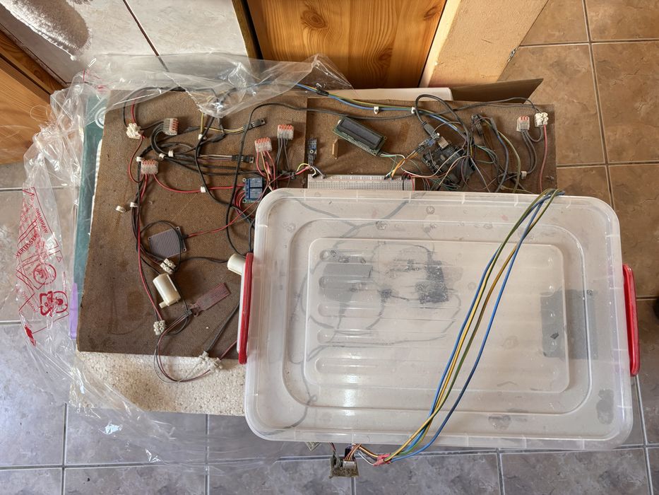 Licenta arduino-sera automatizata
