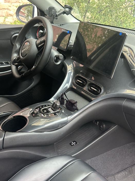 BYD E2 LUXURY VERSION 2024 yil kraskasi tozza
