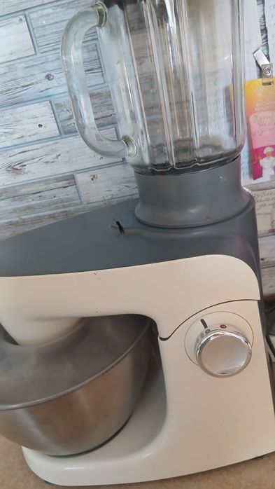 Продам срочно миксер с блендером