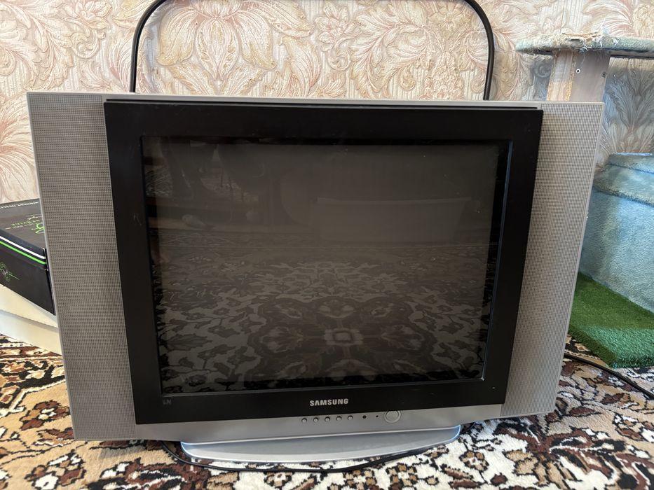 Телевизор Samsung