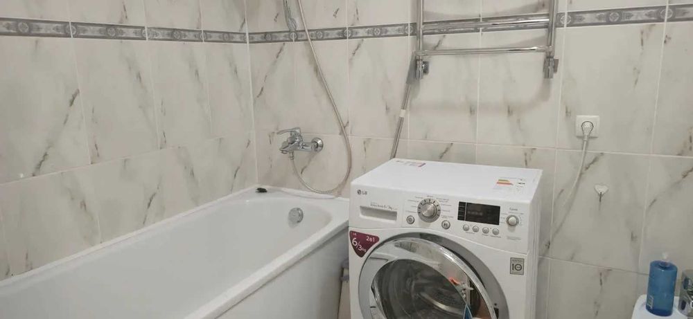 Дава се под наем Двустаен апартамент в София, Зона Б-18 - 65 кв.м за 548.25 € - Снимка #3