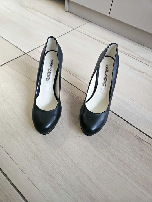 Елегантни официални обувки Buffalo, размер 38