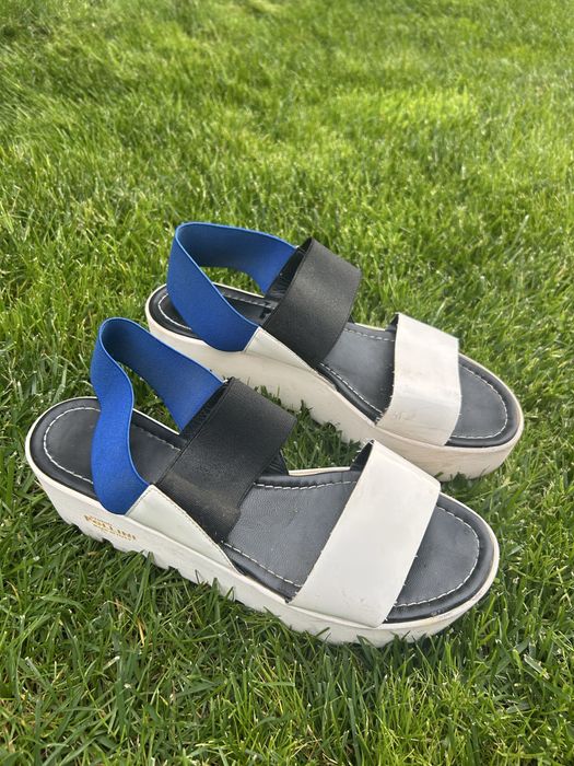 Дамски сандали POLLINI